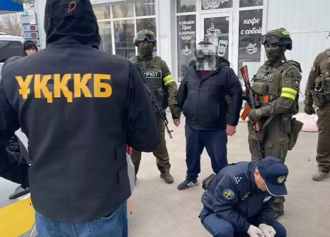 Қостанайда бір топ адам такси ретінде жасырынып, интим қызмет көрсеткен