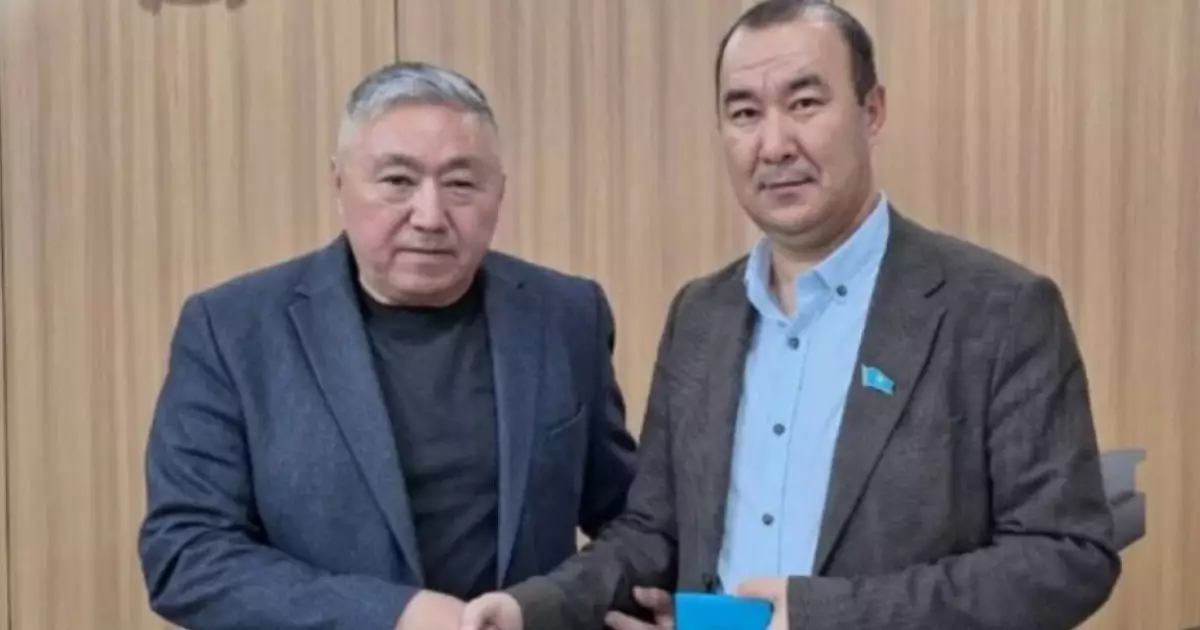   «Алтын домбыра» иегері атанған айтыскер депутат болып сайланды   