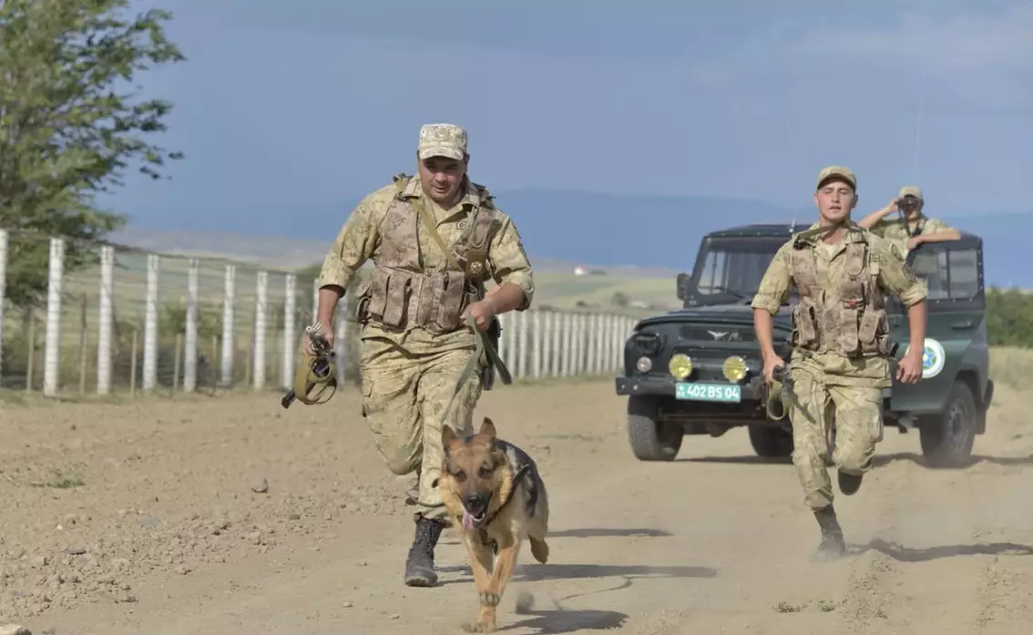 Свыше 4 тыс. иностранцев задержали за месяц пограничники Казахстана