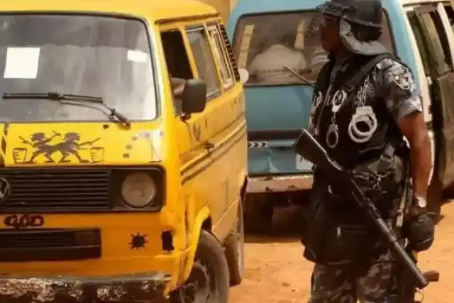 Террористер 73 адамды ұрлап әкетті