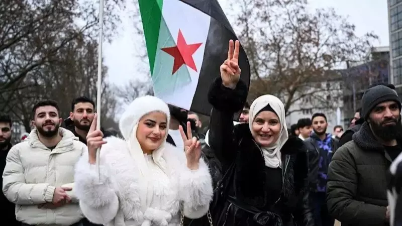 Германия үкіметінде сириялықтарды еліне қайтару туралы дау туындады