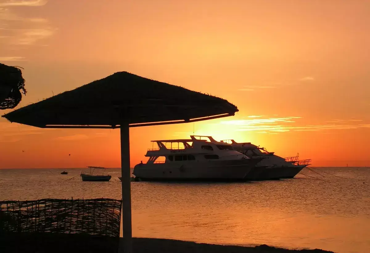 Угрожает жизни: туристам назвали самый опасный вид развлечения в Египте - новости на Lada.kz 01.11.2025