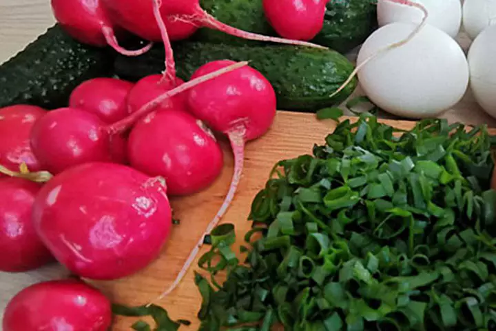 В Хакасию из Казахстана с нарушением ввезли 280 тонн овощей и фруктов.