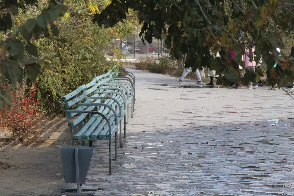 Прошёл месяц после ЧП в школе в Актау: у школьницы до сих пор гематома на лице - новости на Lada.kz 01.11.2025