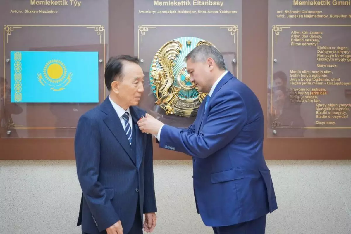 Основатель фонда Woosong удостоен ордена “Достык” II степени