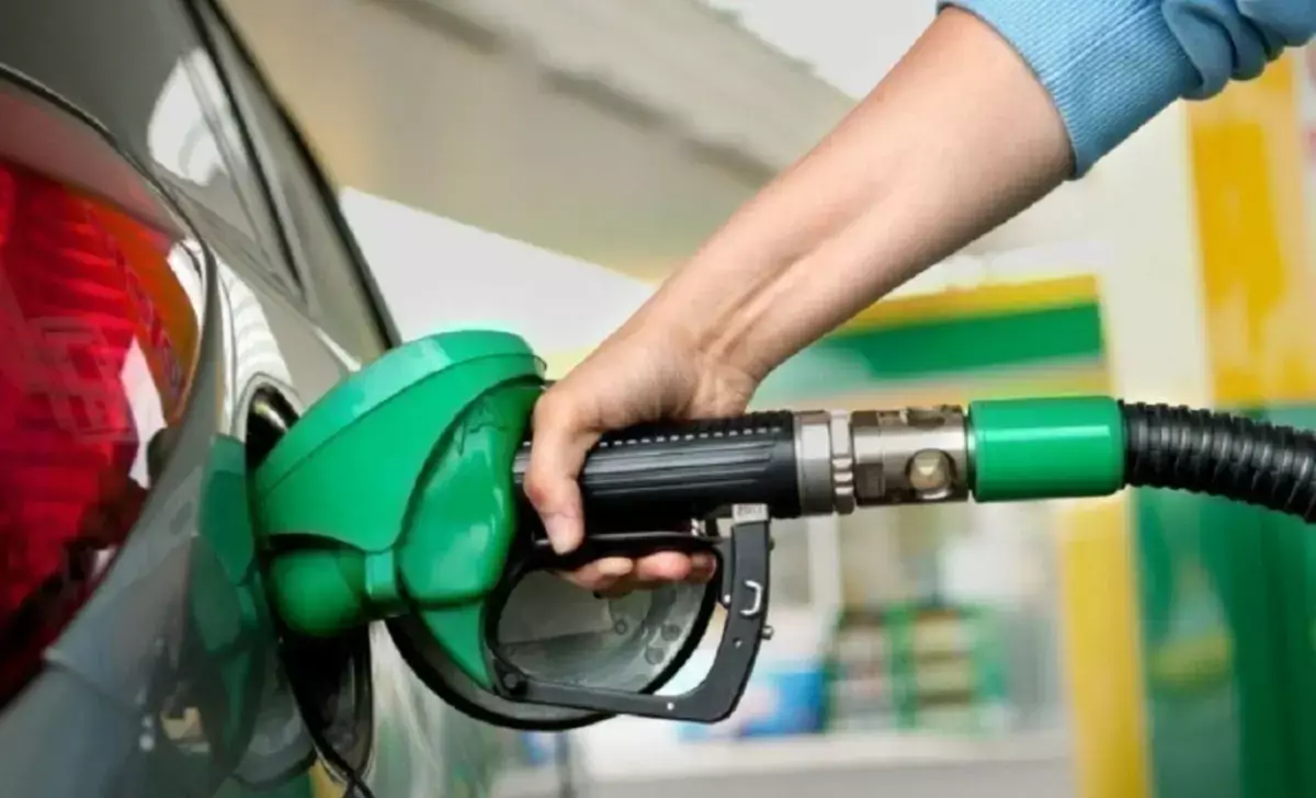 Опытный механик объяснил, почему многие автовладельцы переходят на бензин АИ-92 вместо АИ-95 - новости на Lada.kz 01.11.2025