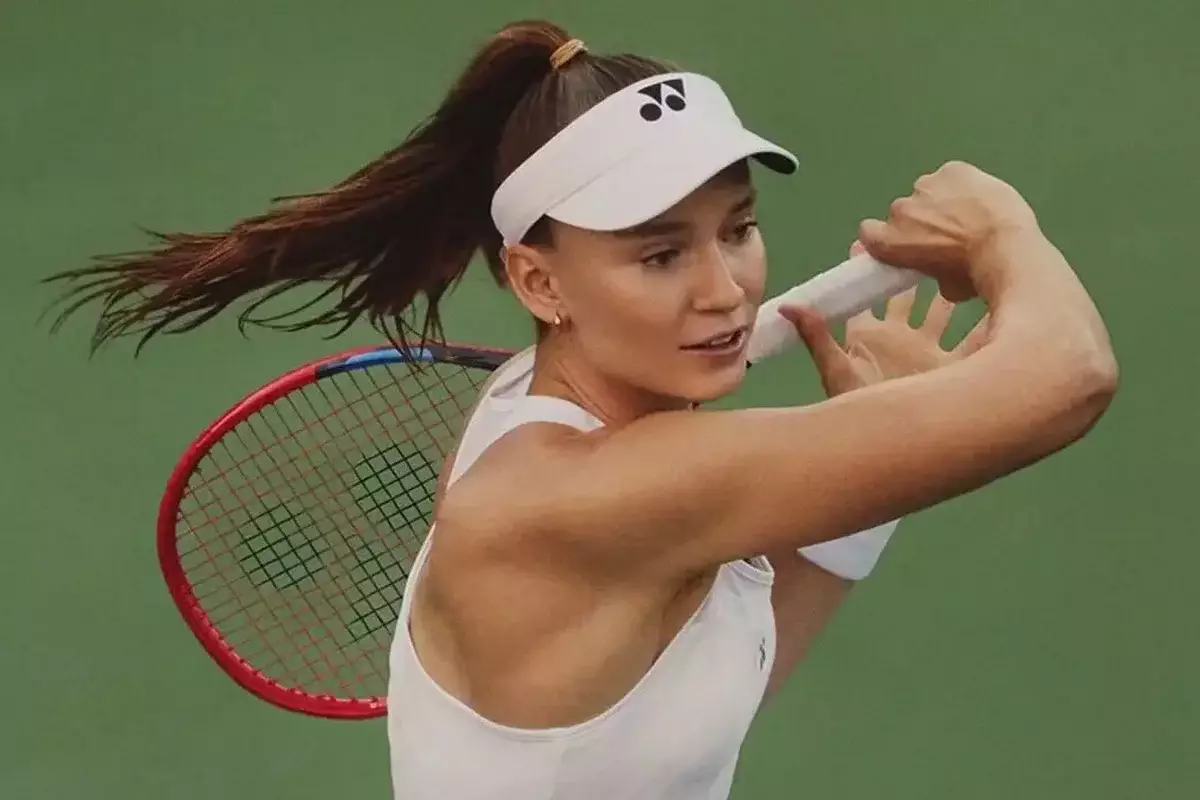 Елена Рыбакина разгромила американку на старте итогового турнира WTA