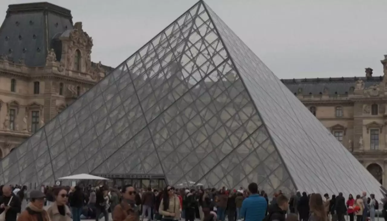 Луврды тонаған тағы екі күдікті айыпталды  