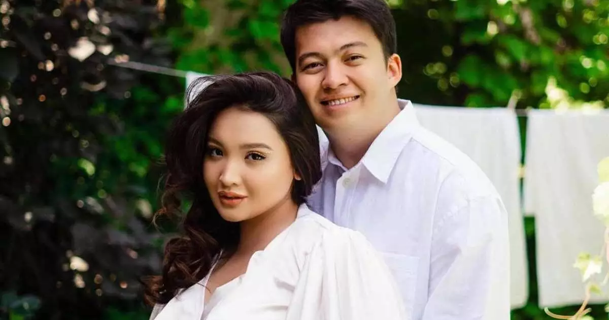 Анасы мен баласы анальді жыныстық қатынасқа түседі