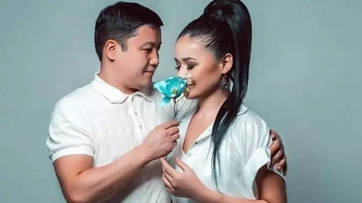 Мөлдір Мұқанова: "Тұрсынбектің жанынан сол адамды көргенде 24-қабаттан секірмекші болдым"