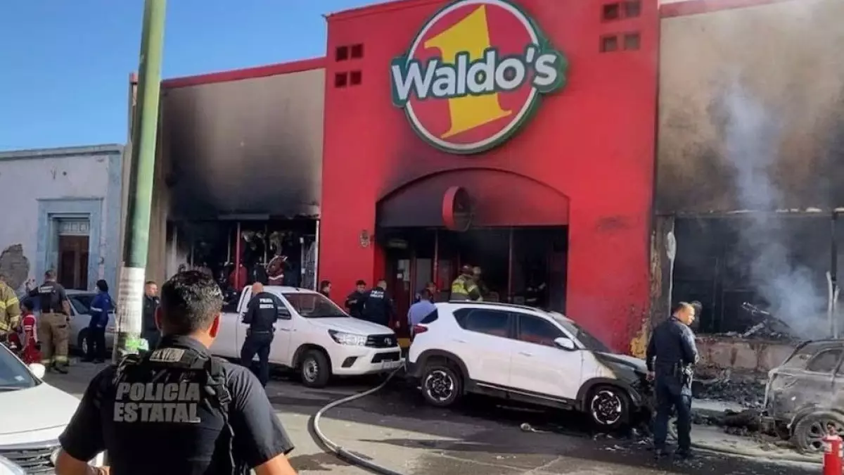 Дүкендегі өрттен 22 адам қаза тапты