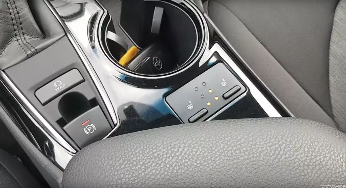 Врач рассказал, почему подогрев сидений в авто противопоказан мужчинам