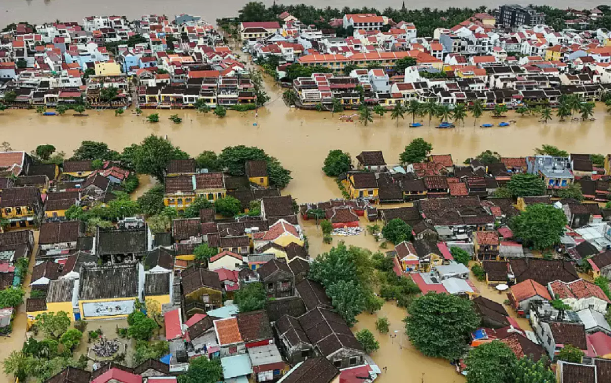 Вьетнамда су тасқынынан қаза тапқандар саны 35 адамға жетті