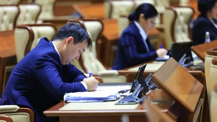 Сенат одобрил закон о регулировании искусственного интеллекта