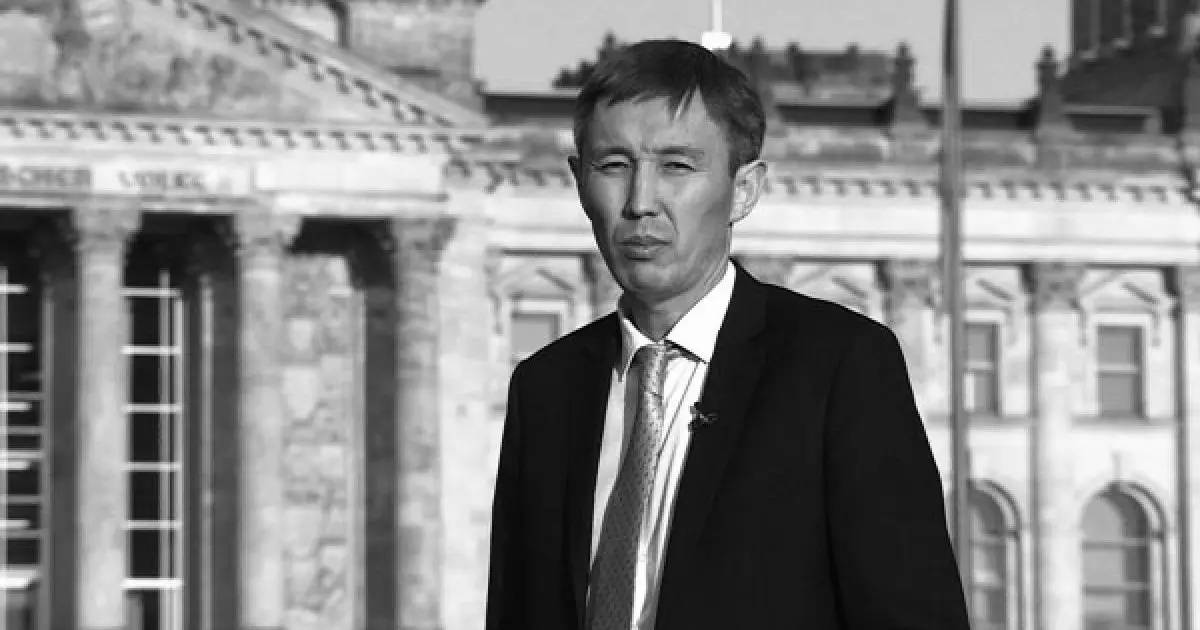  Белгілі журналист Азат Рыстанбек өмірден өтті 