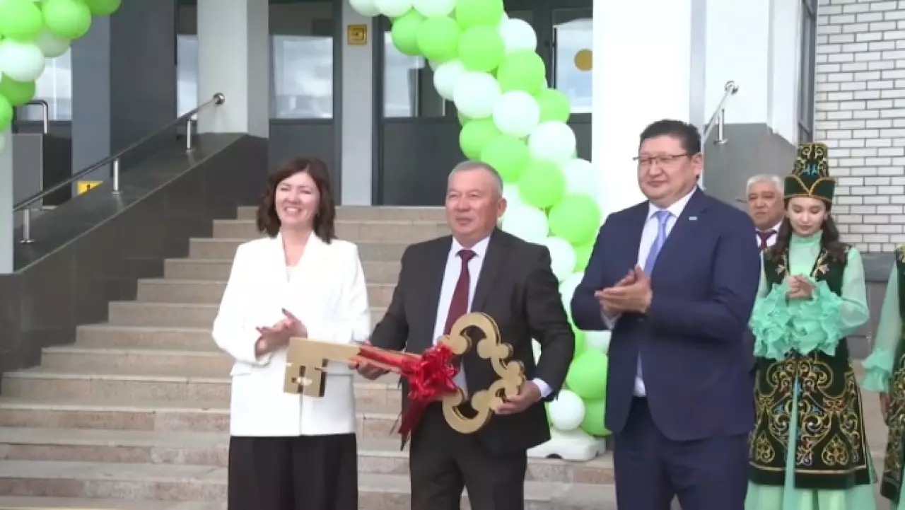 Новая школа в рамках нацпроекта открылась в области Абай