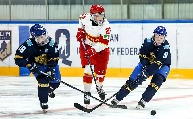 Хоккейші қыздарымыз жолдастық кездесуде Қытайдан жеңілді