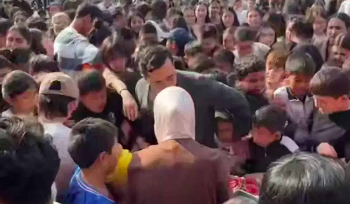 Алатауда тегін сушиге таласқандар бір-бірін таптап кете жаздады (ВИДЕО)