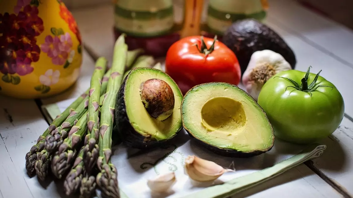 Суыққа қарсы қорғаныс: иммунитетті күшейтетін тағамдар