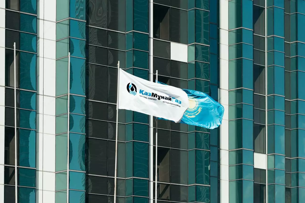 KazMunayGas сообщает о росте транспортировки нефти по казахстанско-китайскому трубопроводу.