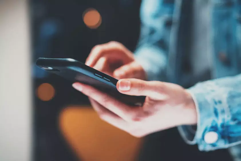 Казахстанцам напомнили, как избежать проблем при покупке смартфона