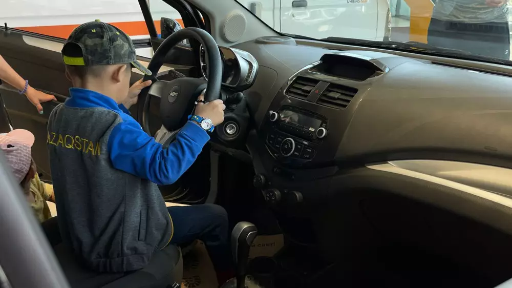 Машина в лизинг и стеснительные казахстанцы. Разбираем выгоды и риски новой автопрограммы