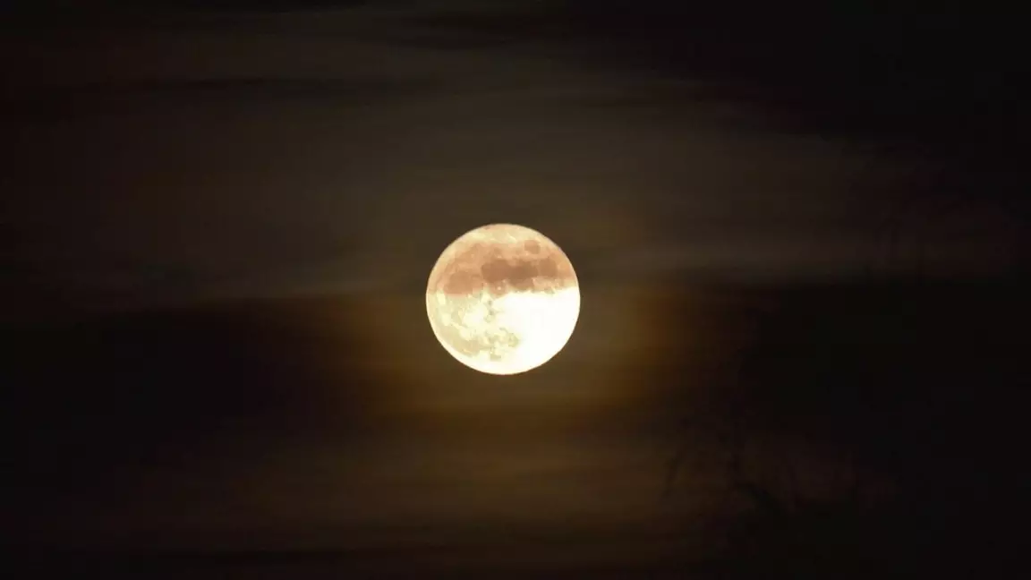 Қазақстандықтар биылғы ең ірі толған Айды тамашалай алады