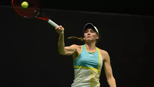 Прямая трансляция матча Рыбакиной против Швёнтек на Итоговом турнире WTA