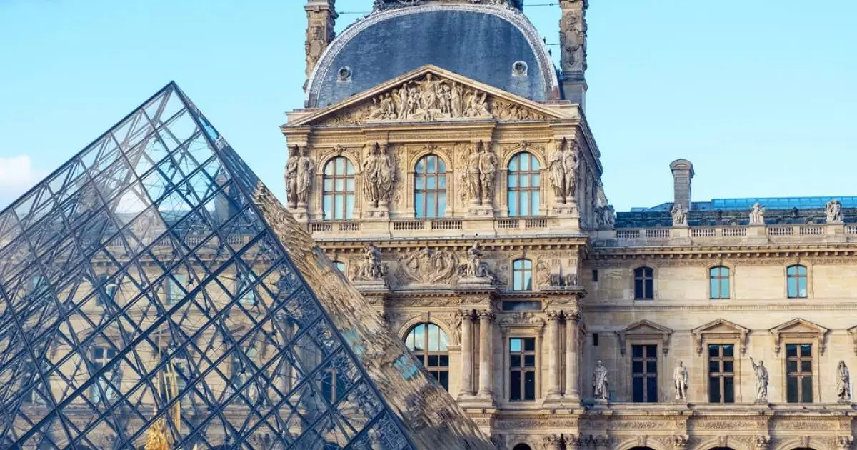  Прокуратура Парижа рассказала, кто устроил ограбление Лувра 