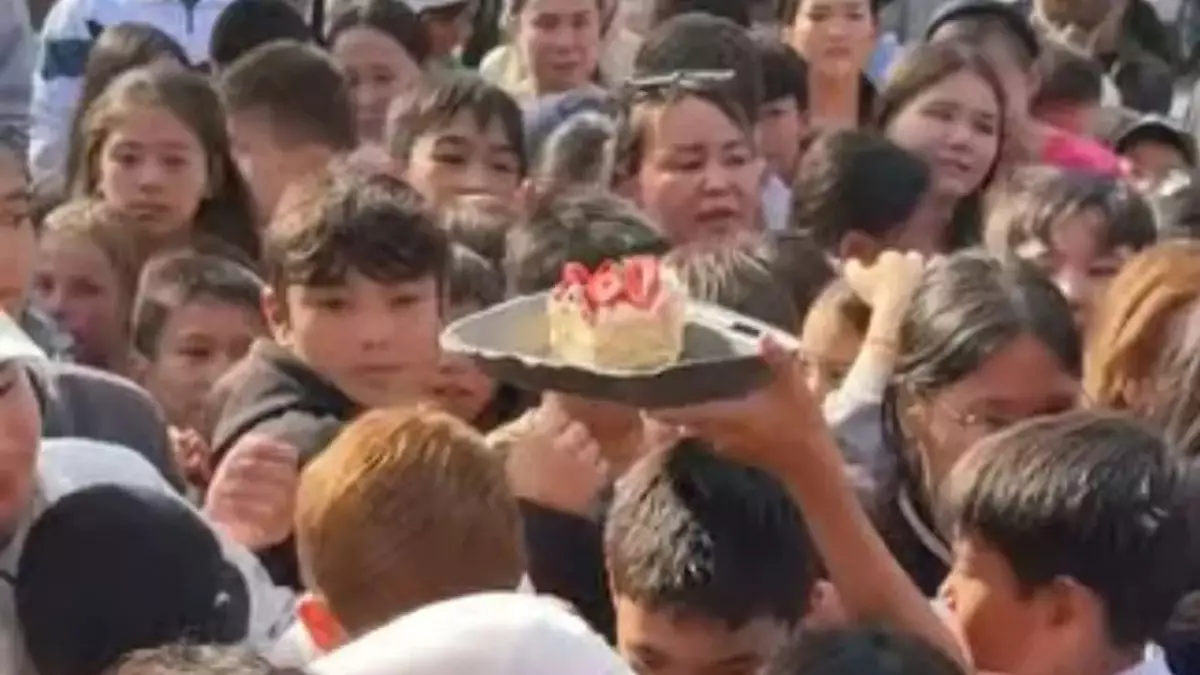 Алатауда тегін тамақ таратқан дәмхана иесі жазаланды