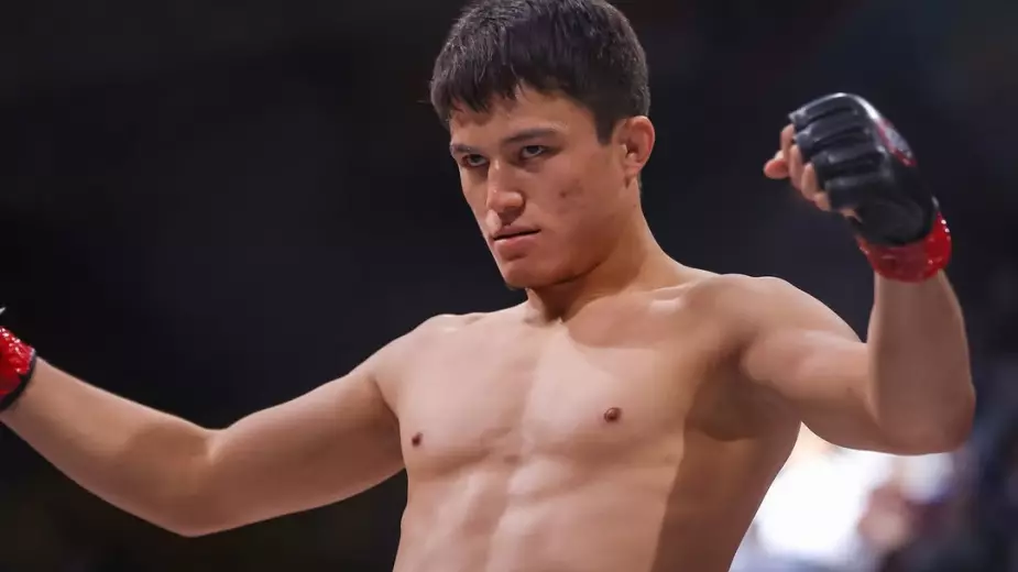 Казахстанский боец эффектно дебютировал в топовой лиге RIZIN