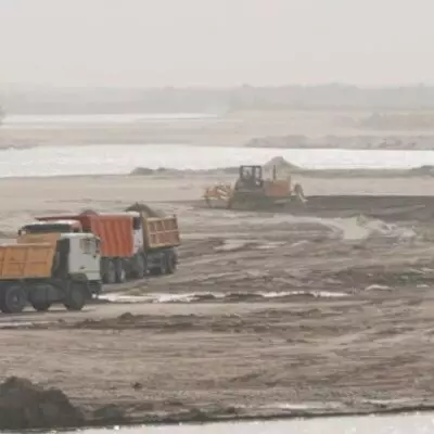 В Коксарайском контррегуляторе извлекают песок и гравий для улучшения водоснабжения