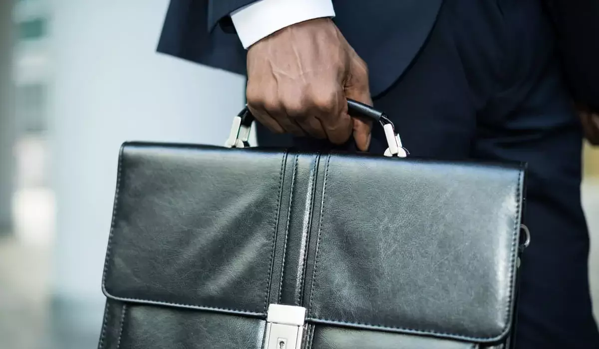 Чиновники мешали бизнесу: прокуроры выявили почти сотню нарушений в Казахстане