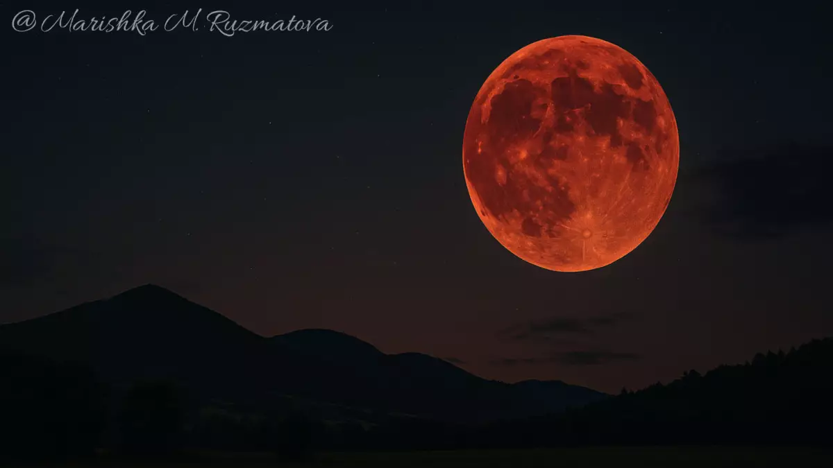 Небесное шоу: казахстанцы увидят крупнейшее суперлуние 2025 года