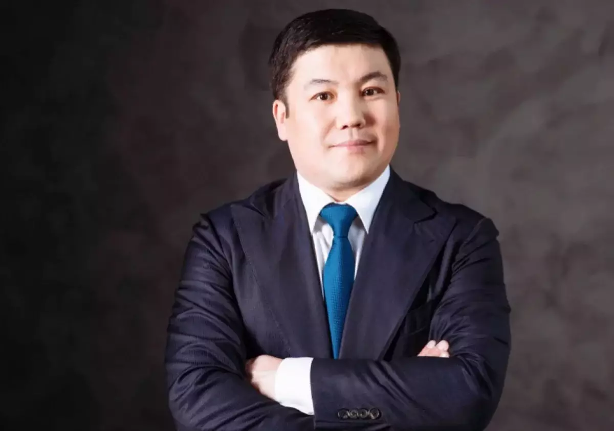 Казахстанцы потребовали отменить концерты Турсынбека Кабатова