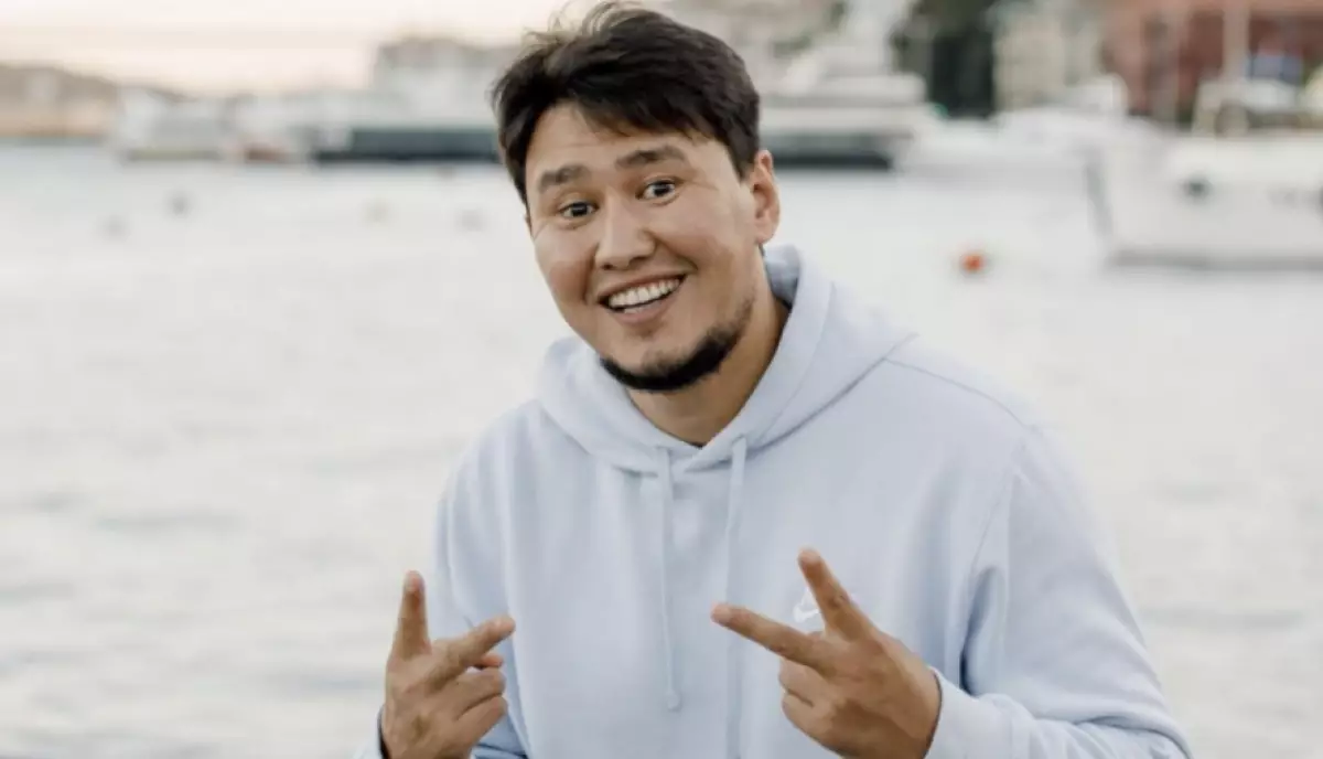 «Ажырасып кеткеніме қуанып отырмын»: Жахан Отарғалиевтің пікірі дау тудырды