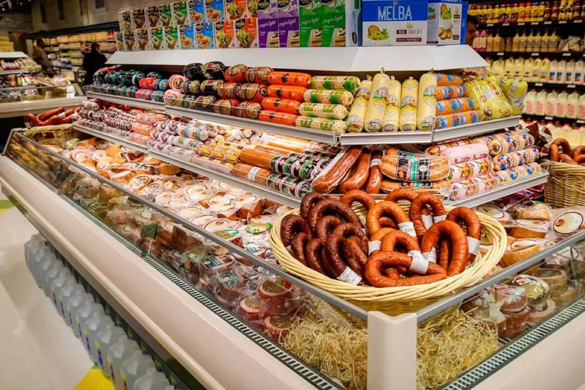 Эта еда испортит вам жизнь: 5 самых небезопасных и дешевых продуктов