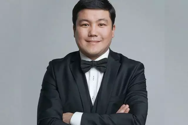 Тұрсынбек Қабатов Мөлдір Мұқанованың сұқбатына жауап берді