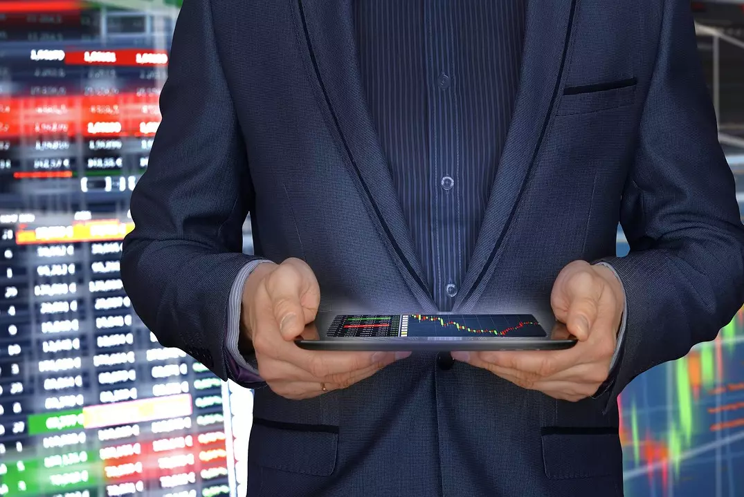 Лицензия или остановка торгов: биржи готовят к новым требованиям