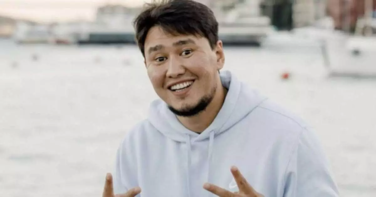  Тұрсынбектің әйелінің сұхбатынан кейін Жахан Отарғалиев ажырасып кеткеніне қуанатынын айтты 