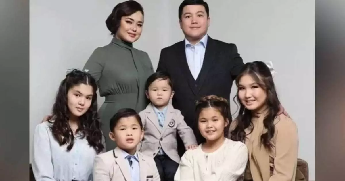  `Мен балаларыммен біргемін`: Тұрсынбек Қабатов Мөлдірдің сөзін жоққа шығарды 