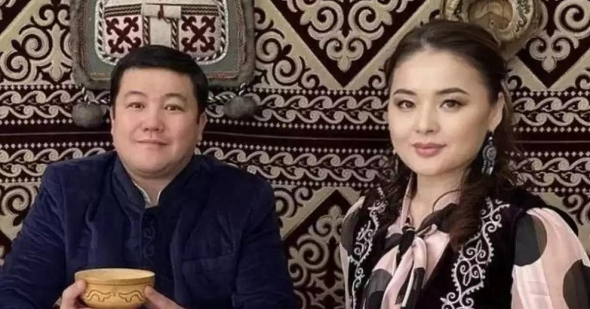  Қойылым ғана. Мөлдір Мұқанның ажырасқанына журналист күмән білдірді 