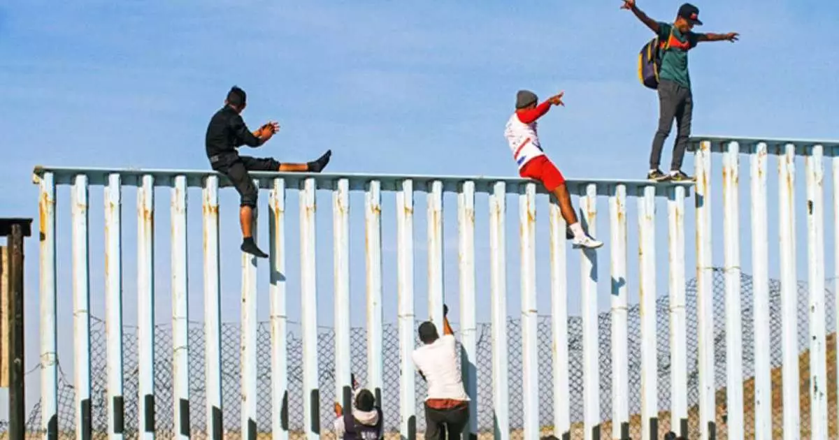  АҚШ босқындарды қабылдау шегін 125 мыңнан 7,5 мыңға дейін қысқартты 