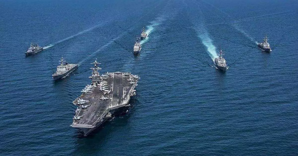  АҚШ әскері Тынық мұхитында есірткі тасыған кемелерге соққы жасады 