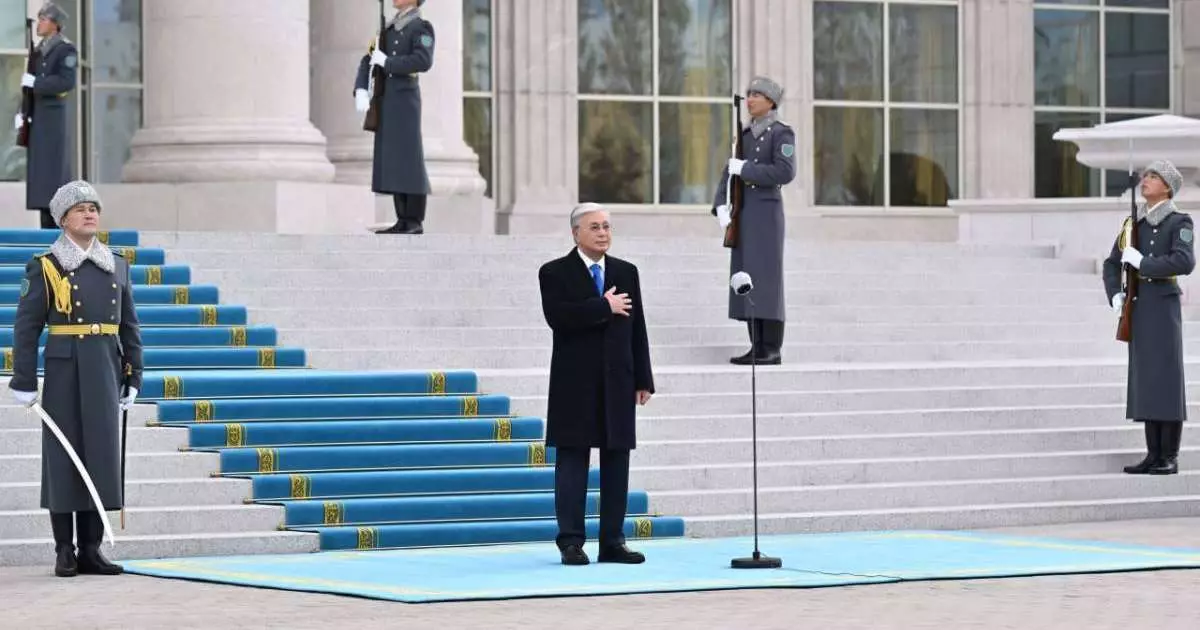  Тоқаев Мемлекеттік ту көтеру рәсіміне қатысты 