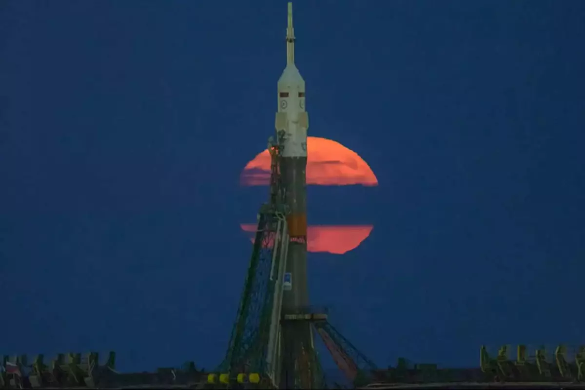 Казахстанцы смогут увидеть «Бобровую Луну» — самое яркое полнолуние 2025 года