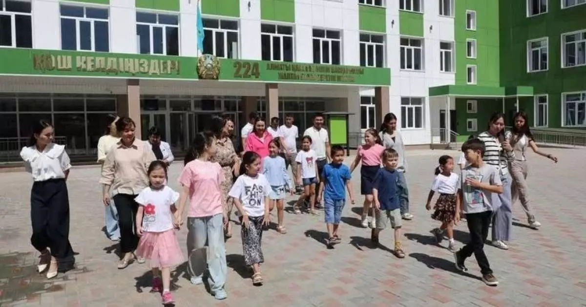  Қоғамда резонанс тудырған Алматыдағы 224 мектеп қазақ тілінде оқытатын болды 
