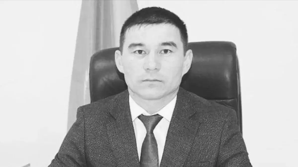 Атырау облысы Құрманғазы ауылында шенеунік өз-өзіне қол салды