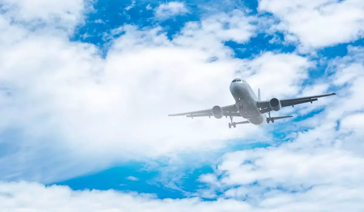 Летевший в Костанай самолет FlyArystan вернулся в Астану