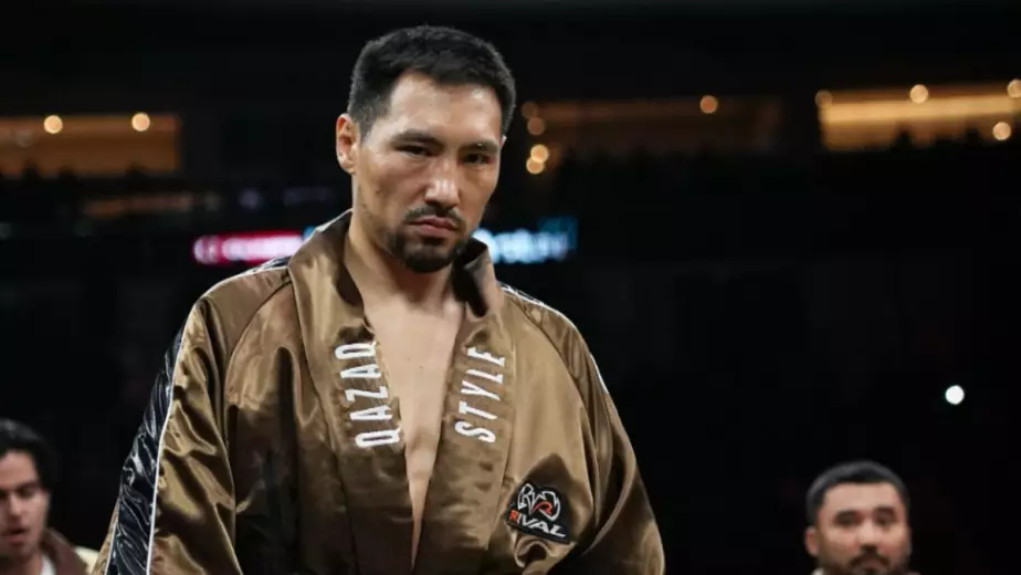 Стала известна цена победы Алимханулы в бою за три титула